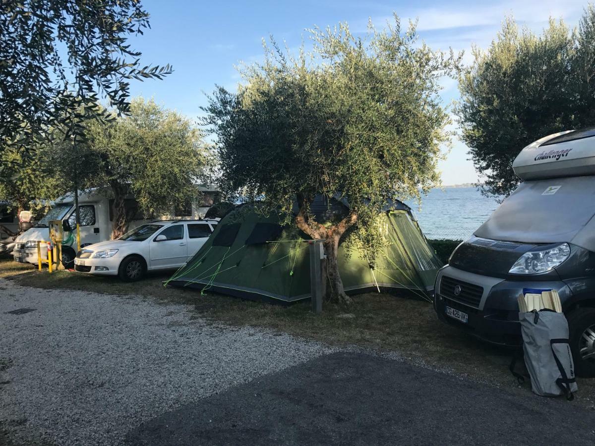 ホテル Camping Porto Srl Moniga del Garda エクステリア 写真